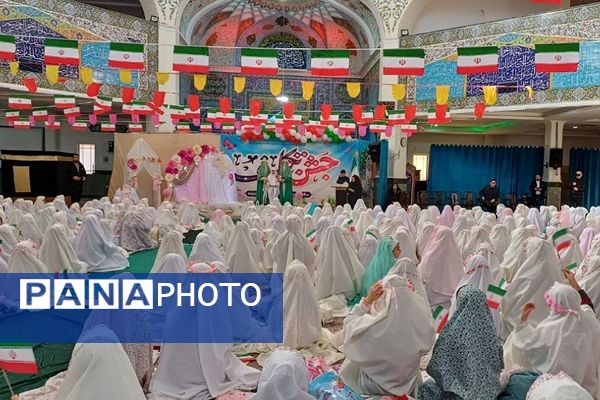 برگزاری جشن تکلیف مختص ۱۰۰۰ دانش‌آموز دختر در مسجد سلمان فارسی