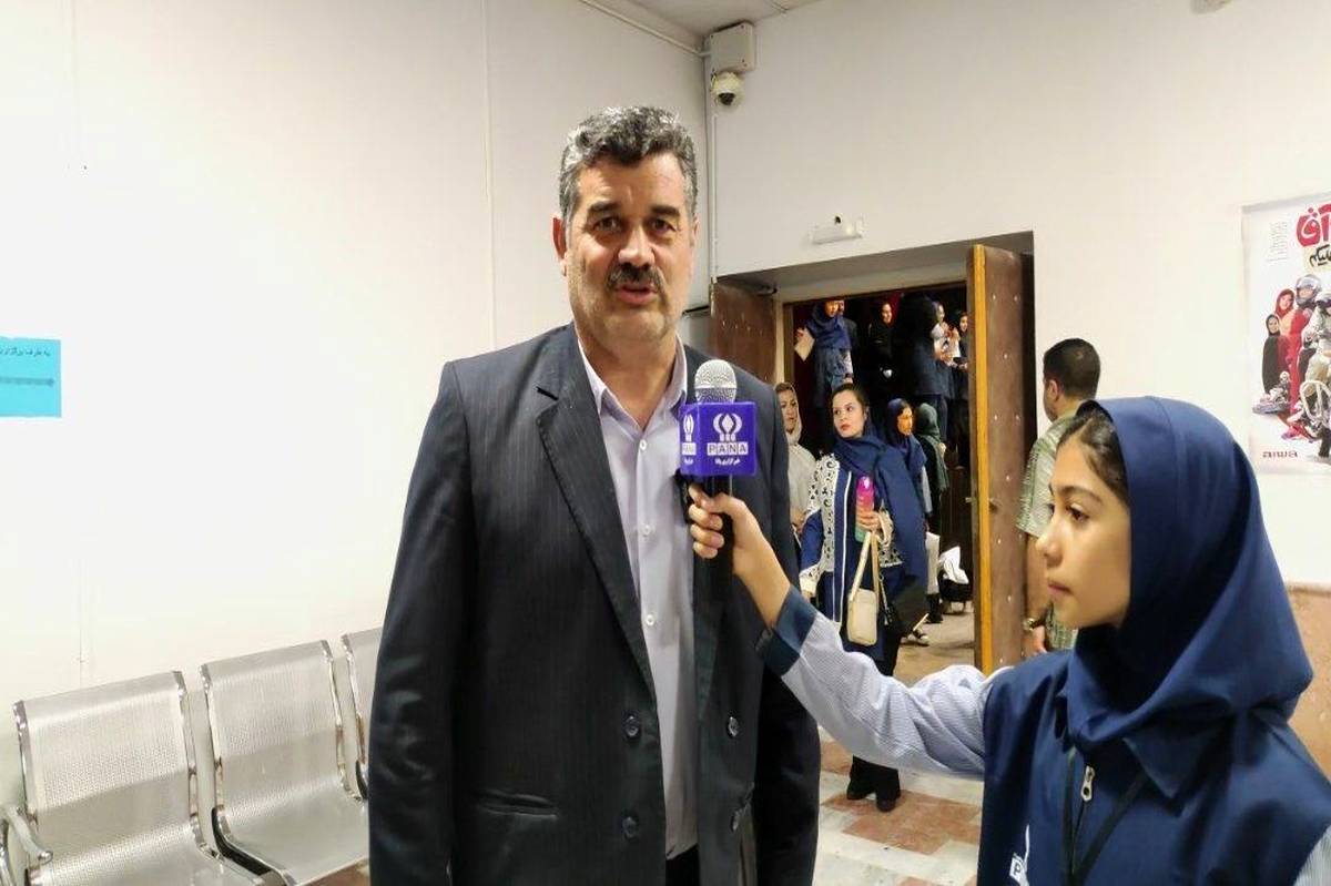 تقدیر از دانشآموزان برتر ورزشکار مدرسه ضحی ۲