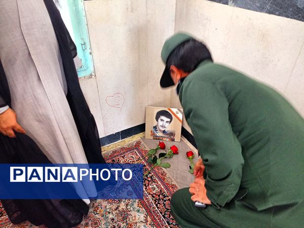 مسئولین کاشمر، غبار از مزار شهید خبرنگار برداشتند