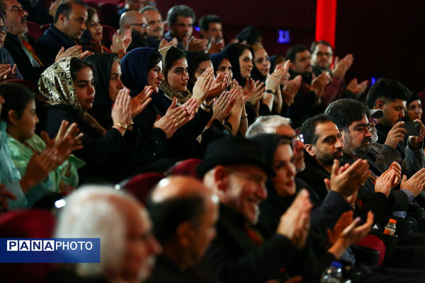 افتتاحیه نوزدهمین جشنواره بین‌المللی فیلم مستند ایران «سینماحقیقت»