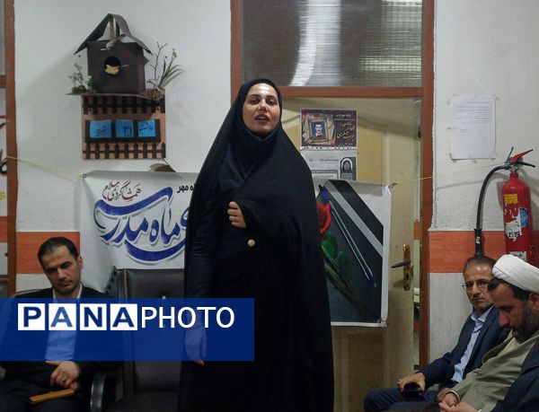 جشن شکوفه‌ها در خشکبیجار 