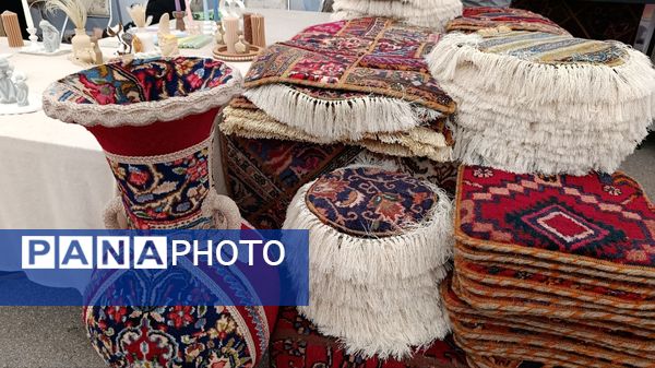 نمایشگاه یلدا در سایه‌سار چنار کهن لاهیجان تبریز گشایش یافت