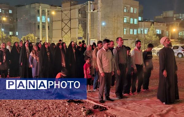 رصد ماه گرفتگی باتلسکوپ در هیئت الزهرا نیشابور 