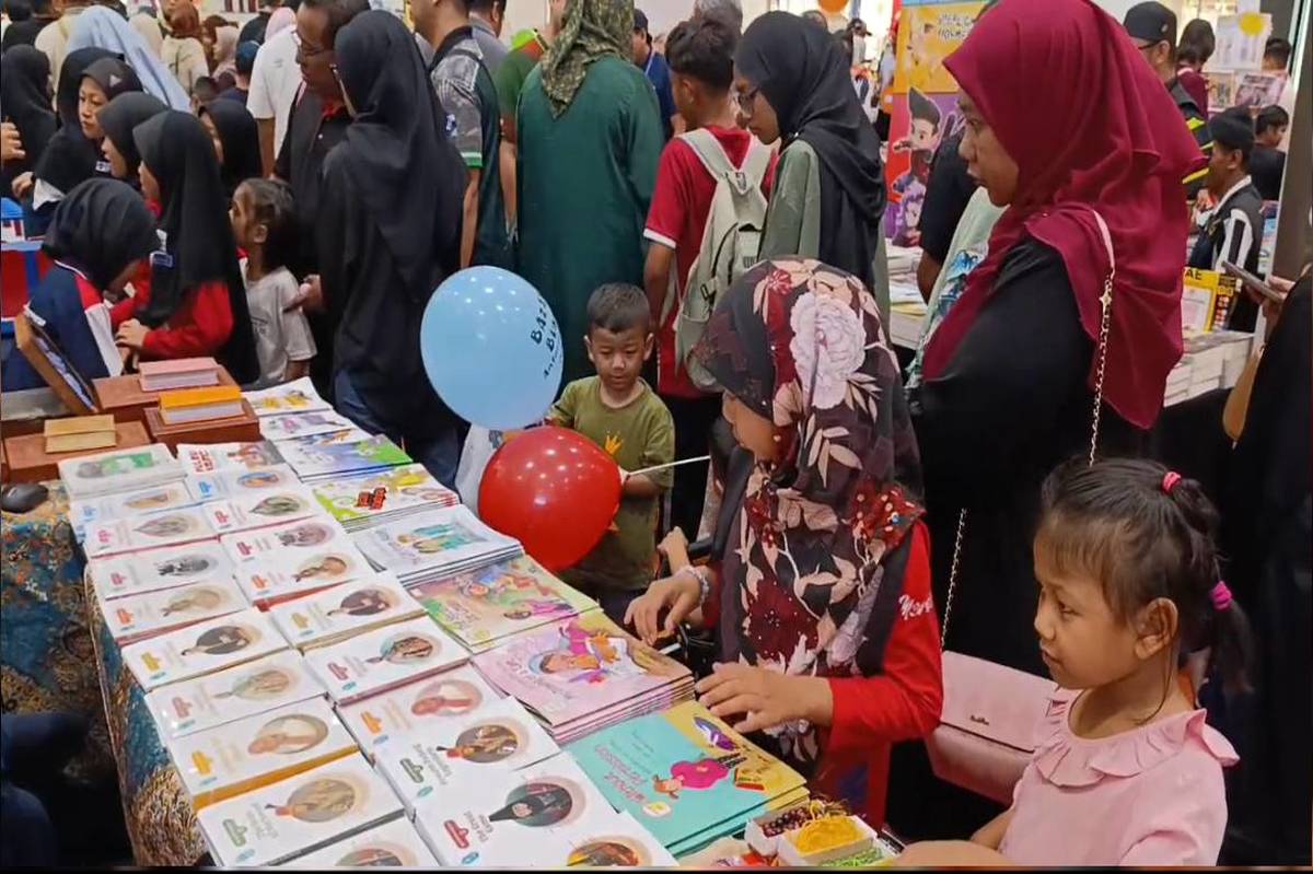 حضور پررنگ جمهوری اسلامی ایران در نمایشگاه بین‌المللی کتاب مالزی در ایالت جوهور بارو