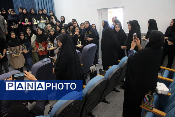 همایش تجلیل از برترین‌های کنکور سراسری 1403 استان بوشهر