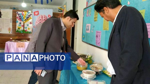 گرامیداشت هفته بهداشت و روان در دبیرستان مرحوم میری خلیل آباد 