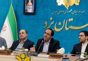 دیدار دانش‌آموز خبرنگاران پانا با رئیس صداوسیمای مرکز یزد