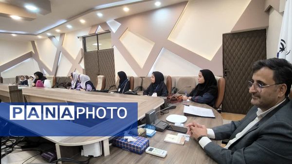 تجلیل مدیر آموزش و پرورش شهرستان شاهرود از خبرنگاران فعال پانا