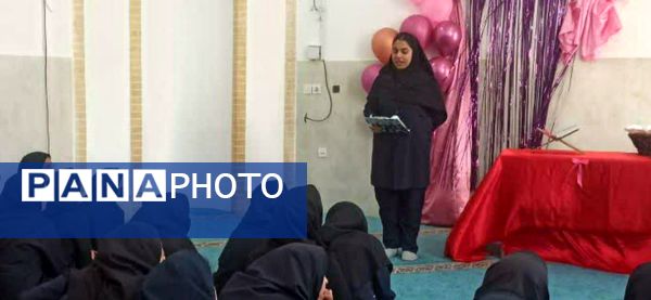 جشن دهه کرامت در دبیرستان نرجس خاتون روستای ورجان قم