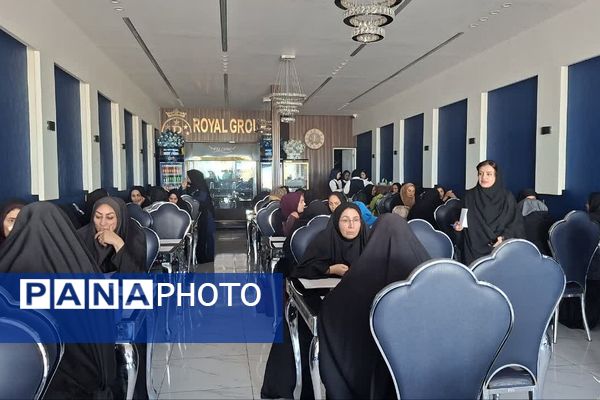 نشاط، رقابت و همدلی در جشنواره ورزشی مدیران مدارس ابتدایی قرچک