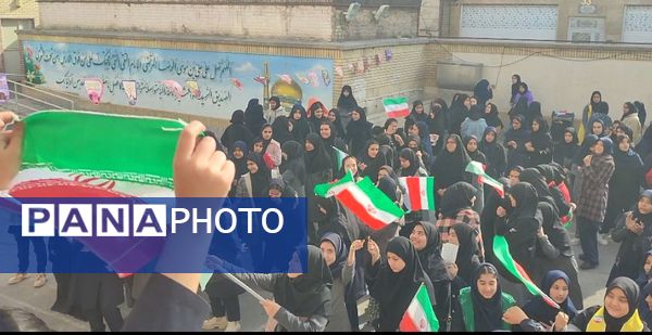 مراسم گرامیداشت شهدای مقاومت در دبیرستان گلشن آزادی مشهد