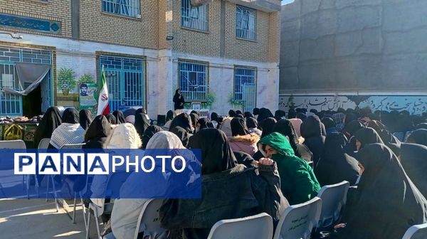 گرامیداشت روز بسیج دانش آموزی و عزاداری حضرت فاطمه(س) در خلیل آباد