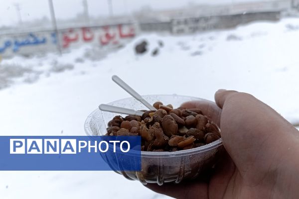  برف بازی مردم نیشابور در روستای برف ریز 