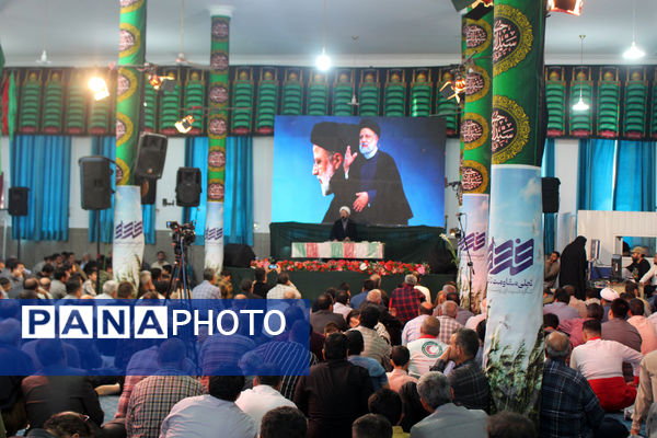 حضور نوجوانان در سی و پنجمین یادواره شهدای روستای فردوی قم