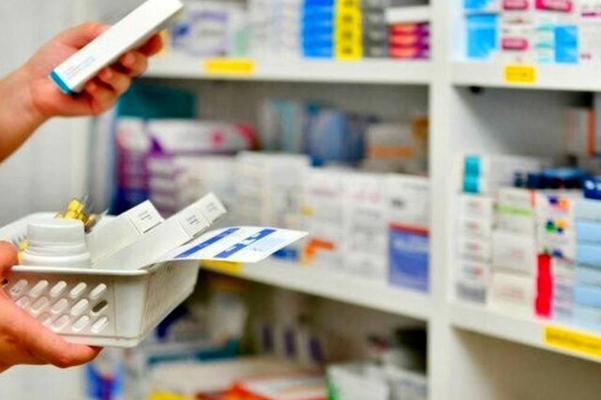 داروخانهها طبق روال عادی به ارائه خدمات ادامه میدهند