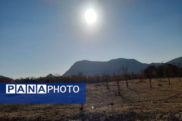 تصاویر زیبا از پاییز رنگارنگ در شهر دار السادات بار نیشابور 