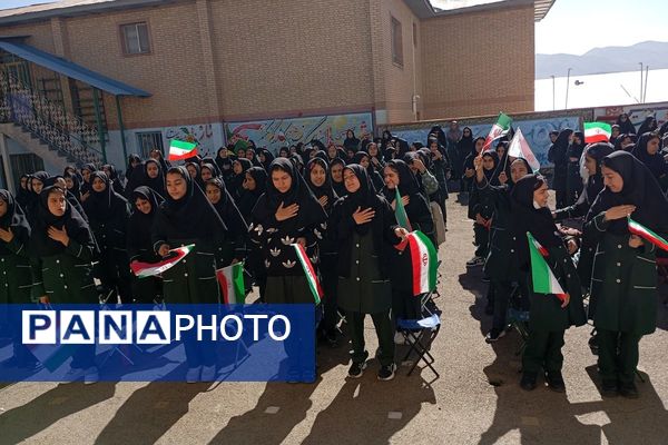اجرای طرح نمادینِ افتتاحیه انجمن وزرشی در دبیرستان حضرت معصومه (س) شهرستان فیروزکوه