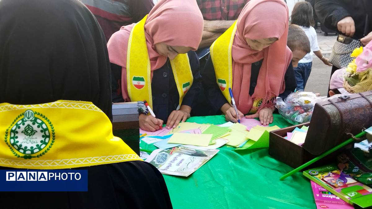 جشن وحدت و ولایت با حضور پرشور دانشآموزان اسکو