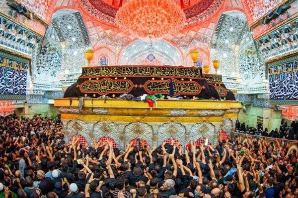 تبریز مملو از زائران رضوی در امام‌زاده سید حمزه