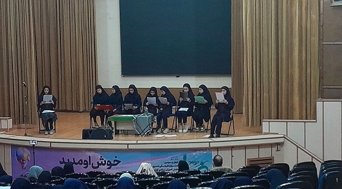 جشنواره «امید فردا» صحنه داوری دقیق و هدفمند آثار هنری شد