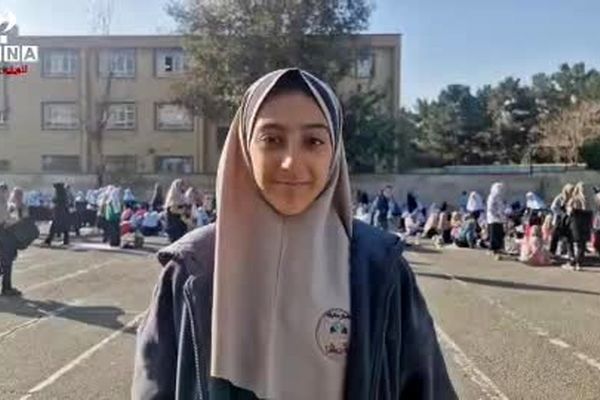 جشن شورانگیز روز دانش‌آموز در مدرسه حافظ