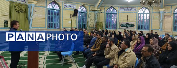 دومین مجمع عمومی انجمن اولیا و مربیان دبیرستان پسرانه متوسطه اول سما کاشمر 