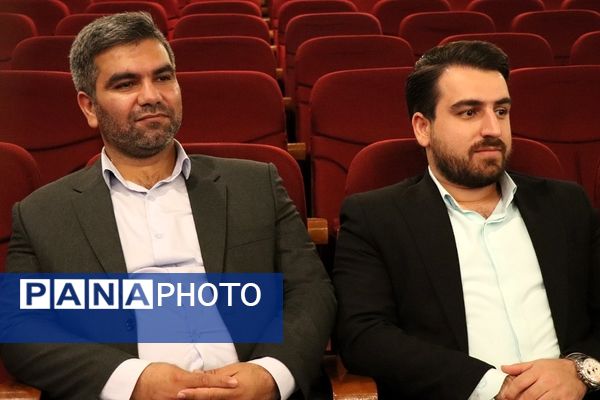 آیین تجلیل از دختران منتخب جشنواره‌ها و مسابقات دانش‌آموزی شهرستان‌های استان تهران