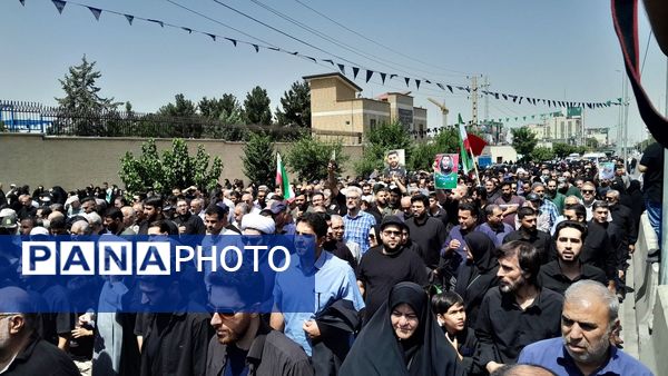 مردم کرج پیکر شهدا حمله رژیم غاصب صهیونیستی به ایران را با عشق و احترام تشییع کردند