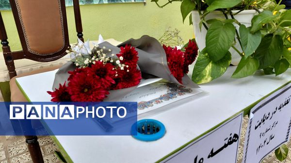 گرامیداشت  هفته ملی دیابت در دبیرستان صالحین