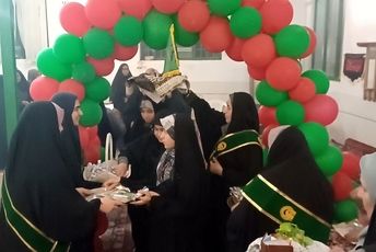 حالت پرواز؛ لحظاتی از خودسازی و تفکر در دل مسجد 