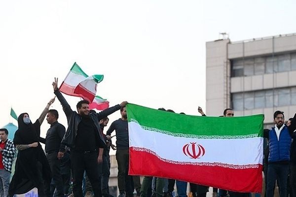 ملت ایران با اخلاص در جنگ آرمانی ایستادگی کردند