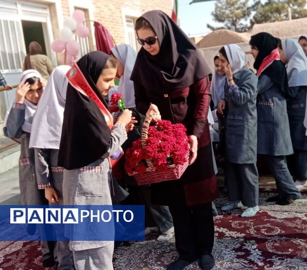 گرامیداشت روز مادر، روایت مهربانی بی پایان