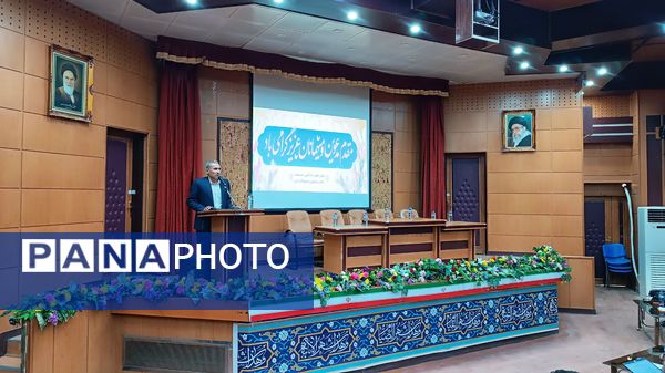 نشست بررسی ابعاد خودکشی و راهکارهای کاهش آن در کهگیلویه‌وبویراحمد