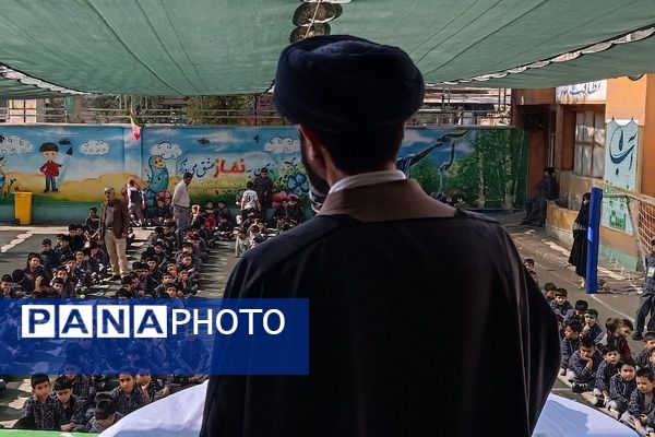  مراسم مصباح الهدی با محوریت امام سجاد (ع) در دبستان علامه طباطبایی پیشوا