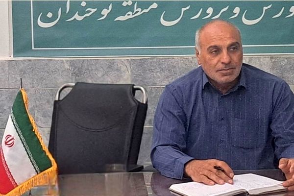 توجه به کتاب و برنامه‌های مطالعه‌محور باید در مدارس نهادینه شود