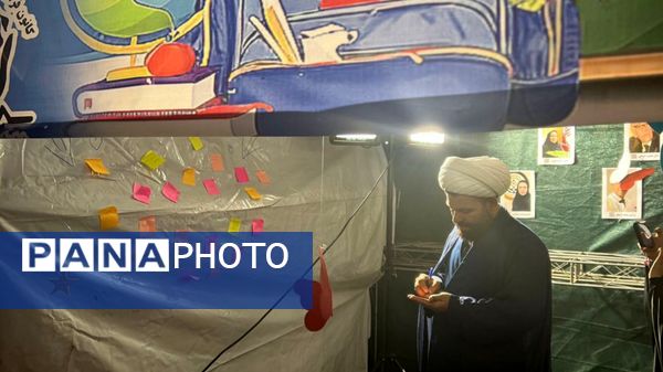 برپایی غرفه زنگ مدرسه در شهرستان محلات