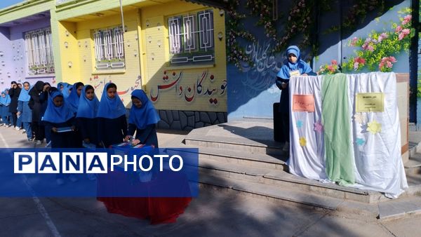 جشن عاطفه ها در مدرسه فرهنگ شهرستان خلیل آباد 