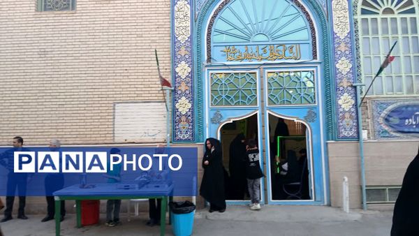 مراسم قرائت پر فیض دعای امام حسین (ع) در روز عرفه در حسینیه مرکزی آباده