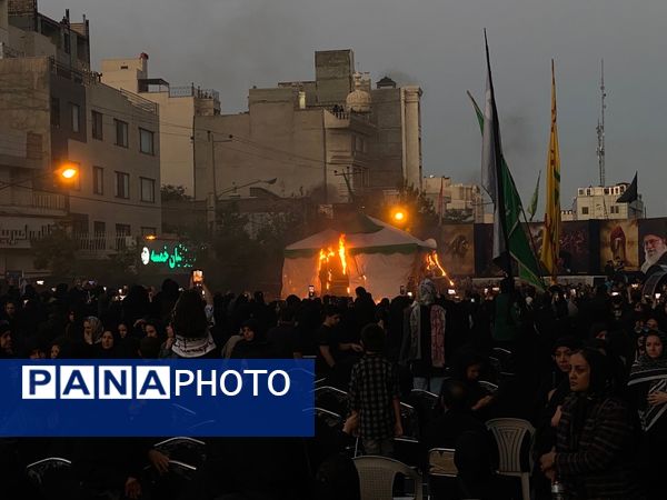روضه مصور روز عاشورا همراه با مراسم خیمه‌سوزان در مشهد 
