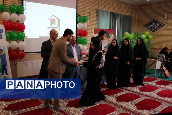 افتتاحیه مسابقات فرهنگی‌هنری «امید فردا» در مدرسه شاهد منتصرین ورامین