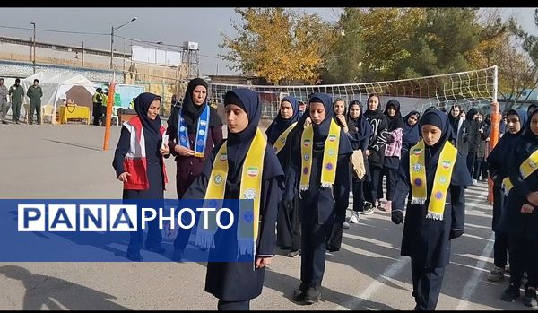 برگزای بیست و ششمین مانور سراسری زلزله و ایمنی در دبیرستان دخترانه متوسطه اول شهید عباسی 