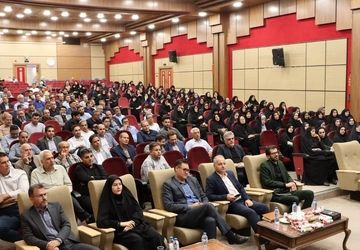 نشست هم‌اندیشی مدیران مدارس ابتدایی با حضور مدیریت  آموزش و پرورش شهرستان شهریار 