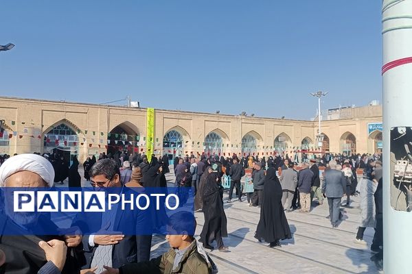 نماز عبادی و سیاسی جمعه در اولین روز از دهه فجر در نیشابور 