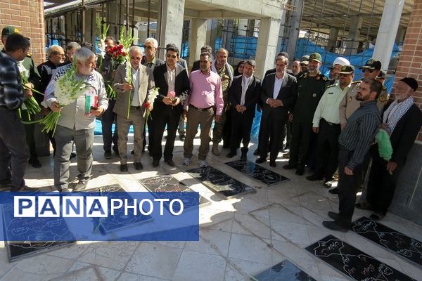 آیین غبارروبی و گلباران مزار شهدا شهرستان بجنورد 