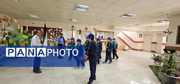 بازدید ارزیاب سازمان دانش‌آموزی کشور از فعالیت‌های مدارس تمام تشکیلاتی استان البرز 