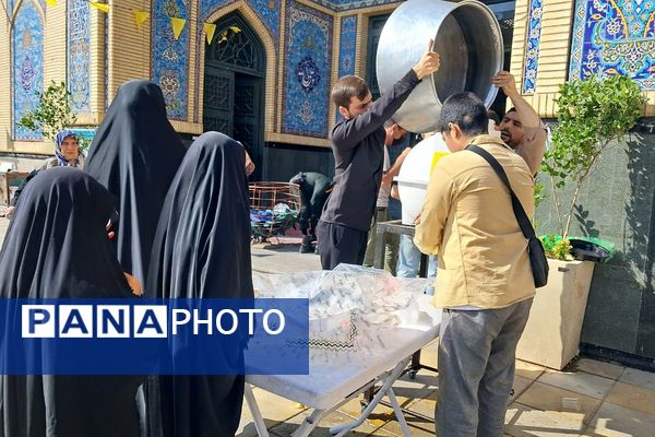 برگزاری باشکوه نماز عید سعید قربان در سطح شهرستان ملارد با حضور پرشور مردم