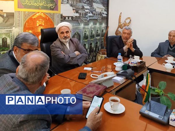 نشست هم‌اندیشی مدیران آموزشی و حوزه مدرسه‌سازی مشهد