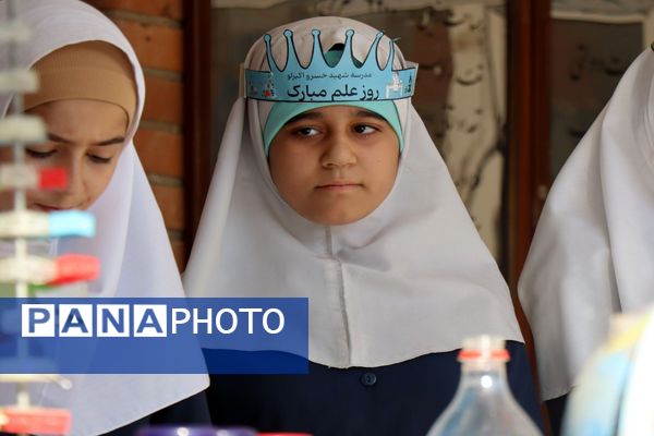 ویژه برنامه ماجراجویی در سرزمین علم در مدارس شهرستان پاکدشت 