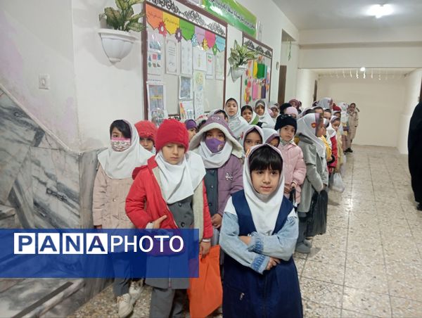 اردو تفریحی دانش آموزان دبستان دخترانه نرجس یک و دو 