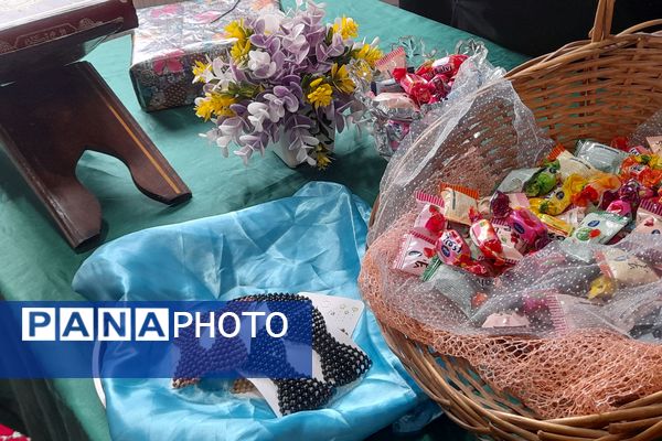 جشن روز مادر در مدارس شهید سرافراز و تربیت اسلامشهر